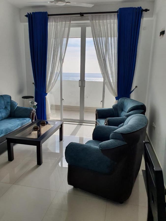 New 2 Bedroom Apartment, 100M Away From The Beach 마운트 라비니아 외부 사진