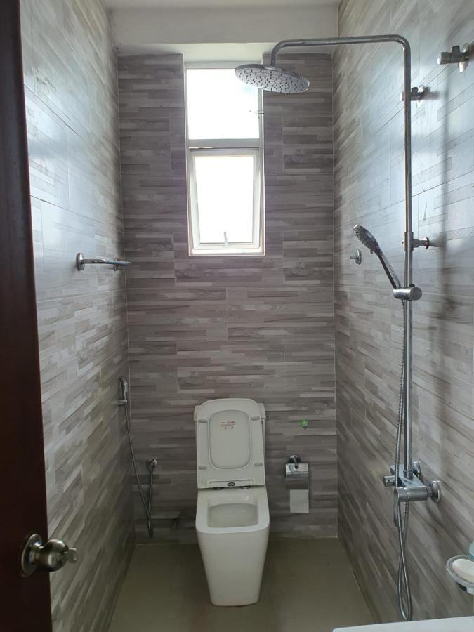 New 2 Bedroom Apartment, 100M Away From The Beach 마운트 라비니아 외부 사진
