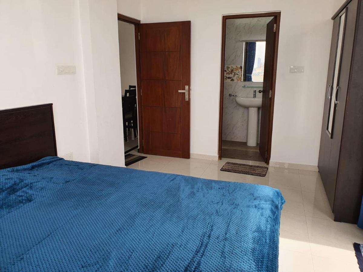New 2 Bedroom Apartment, 100M Away From The Beach 마운트 라비니아 외부 사진