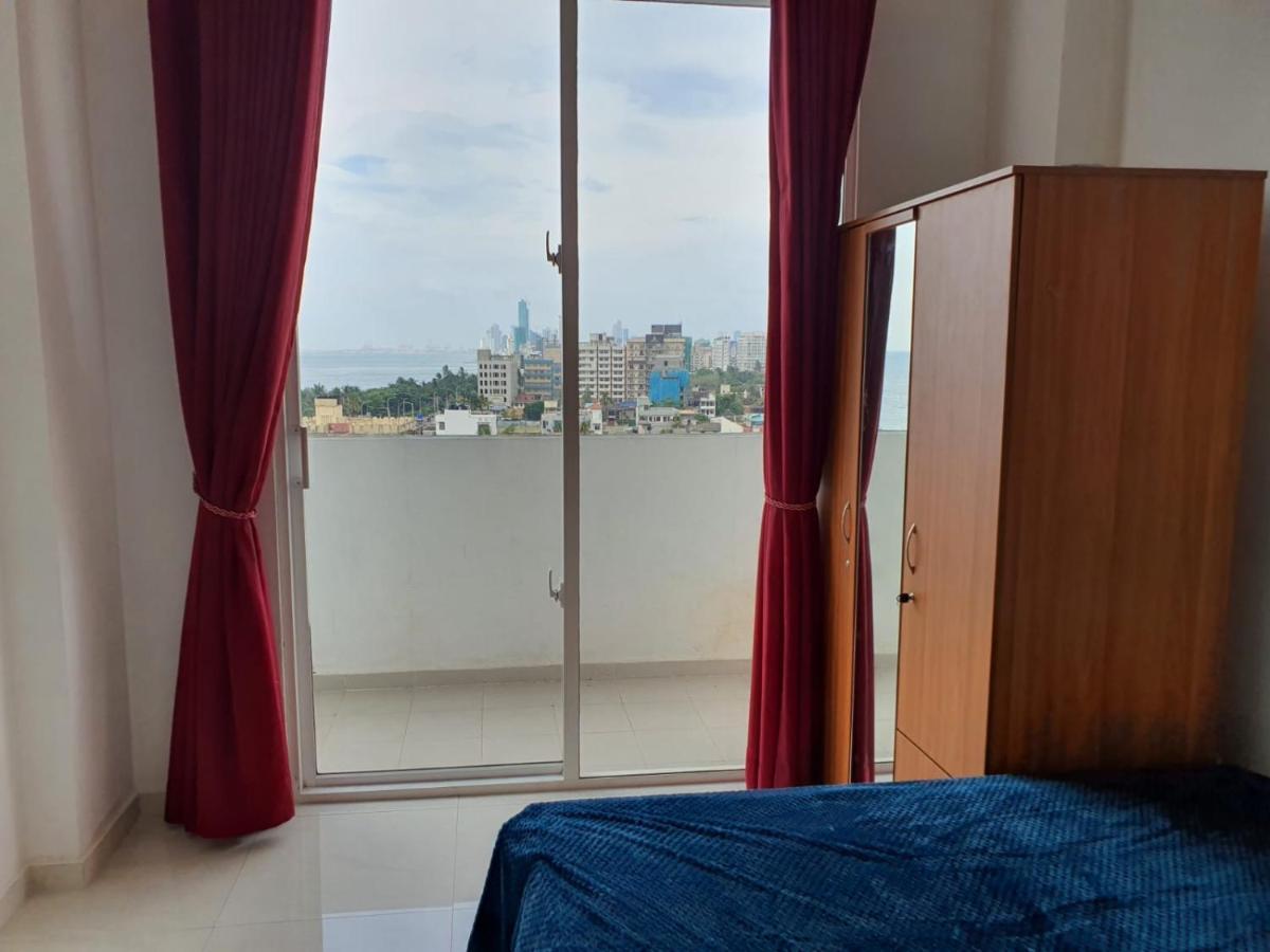 New 2 Bedroom Apartment, 100M Away From The Beach 마운트 라비니아 외부 사진
